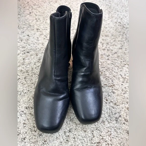 Clarks Kyndall Fae Ankle Bootie in Black Leather - Picture 4 of 7